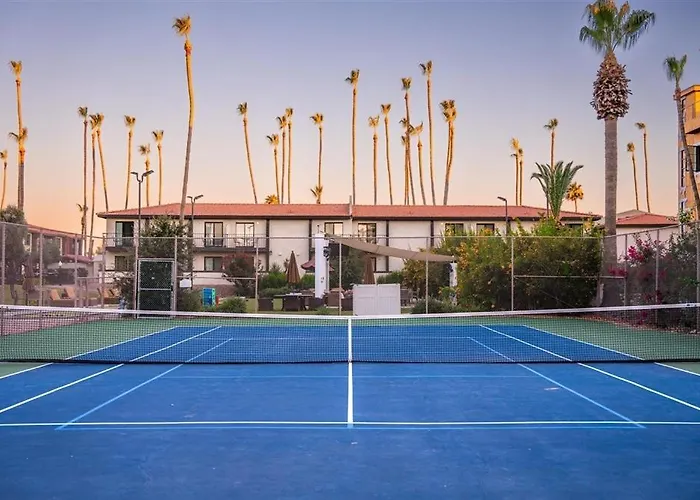 105 Fully Furnished 1br Suite-outdoor Pool *
