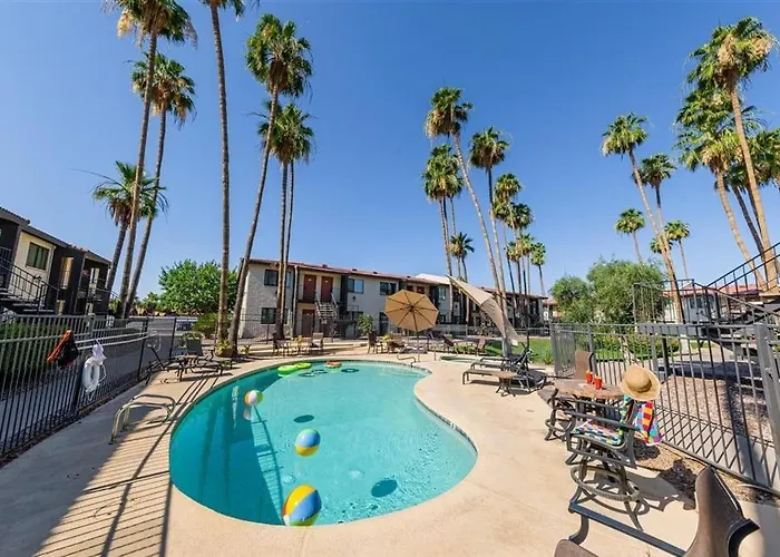 105 Fully Furnished 1br Suite-outdoor Pool Apartment Scottsdale